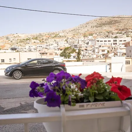 רוזמרין בחרמון Apartment Majdal Shams Exterior photo